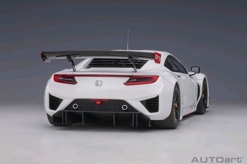 AUTOart Honda NSX GT3 2018 - White - 1:18