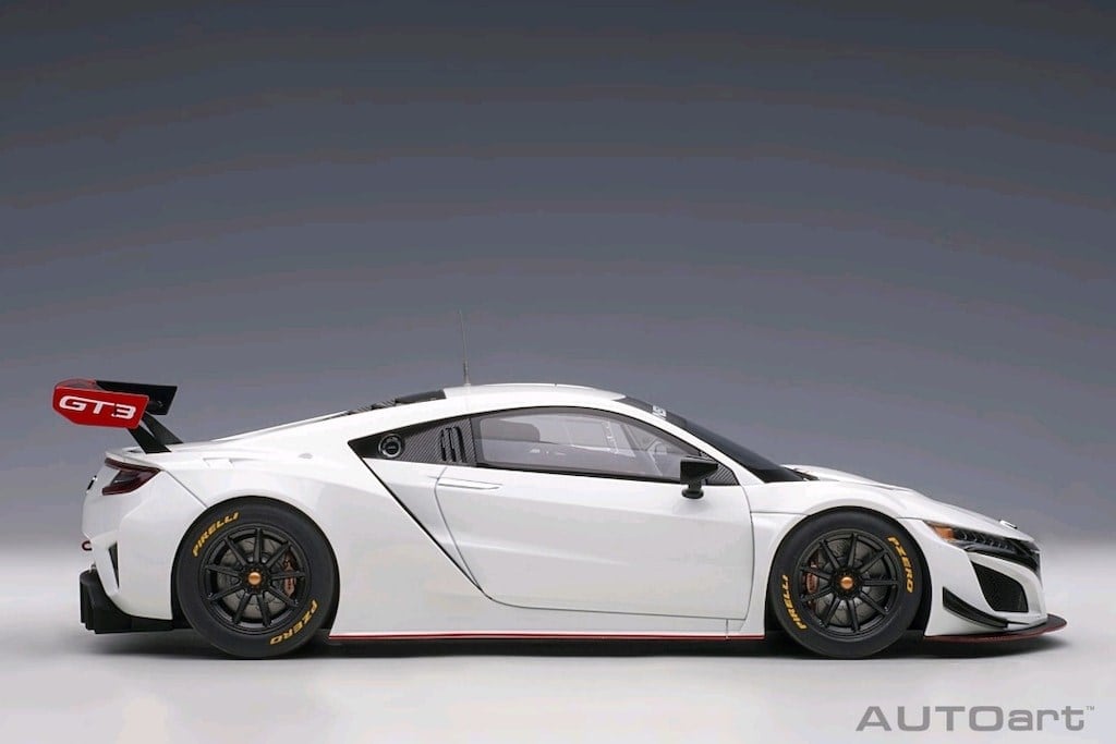 AUTOart Honda NSX GT3 2018 - White - 1:18