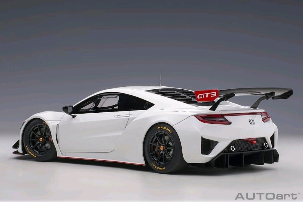 AUTOart Honda NSX GT3 2018 - White - 1:18