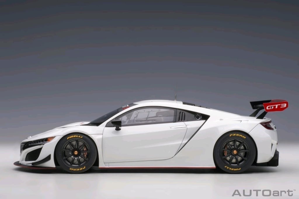 AUTOart Honda NSX GT3 2018 - White - 1:18