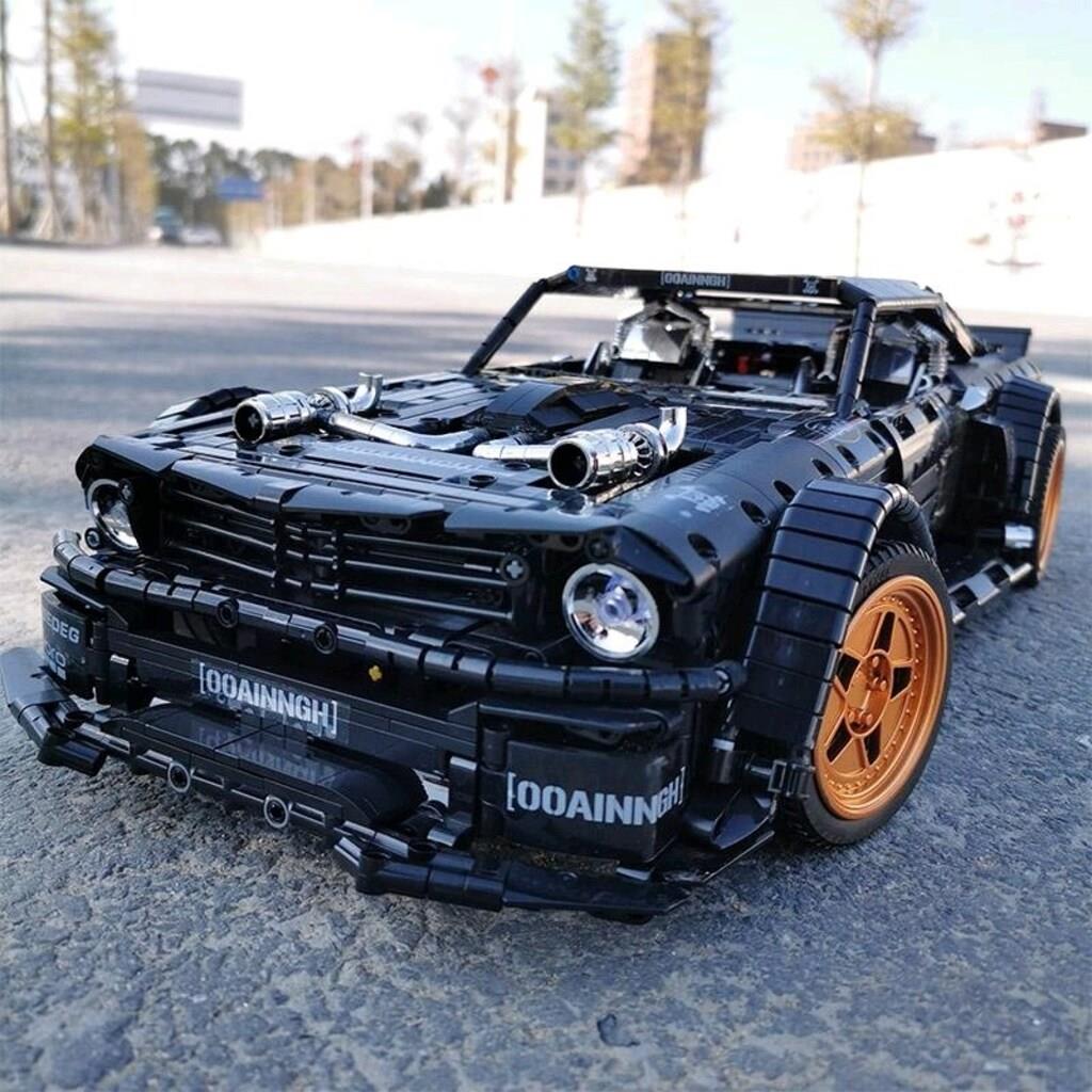 DECOOL 33003 1:8 Ford Mustang Hoonicorn Technic Series