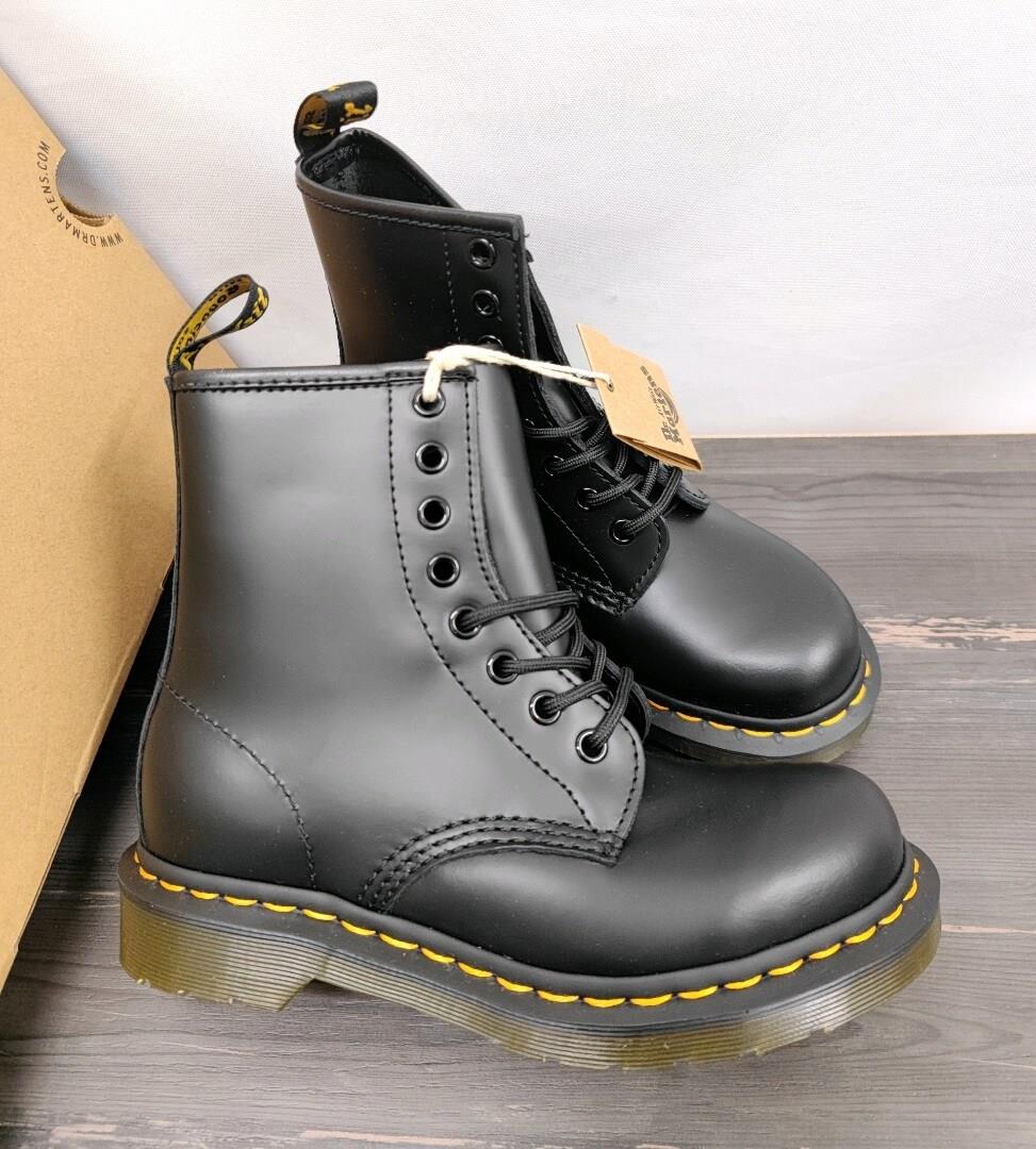 Dr. Martens 1460 Smooth Leather Lace Up Boot Black - 11822006