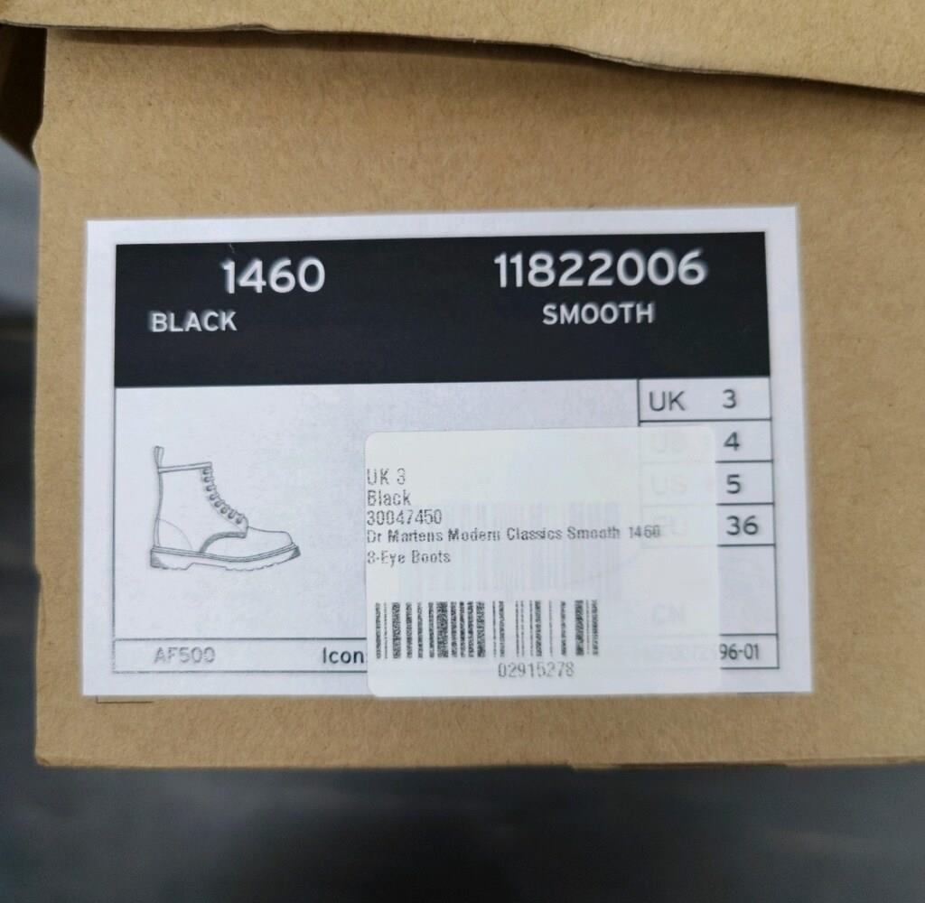 Dr. Martens 1460 Smooth Leather Lace Up Boot Black - 11822006