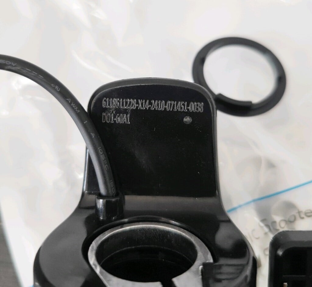 Elektrikli Scooter Ekranlı Gaz Kolu - D01-60A1