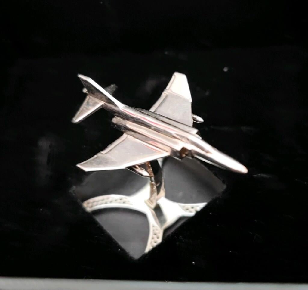 F-4 Gümüş Masa Üstü Biblosu