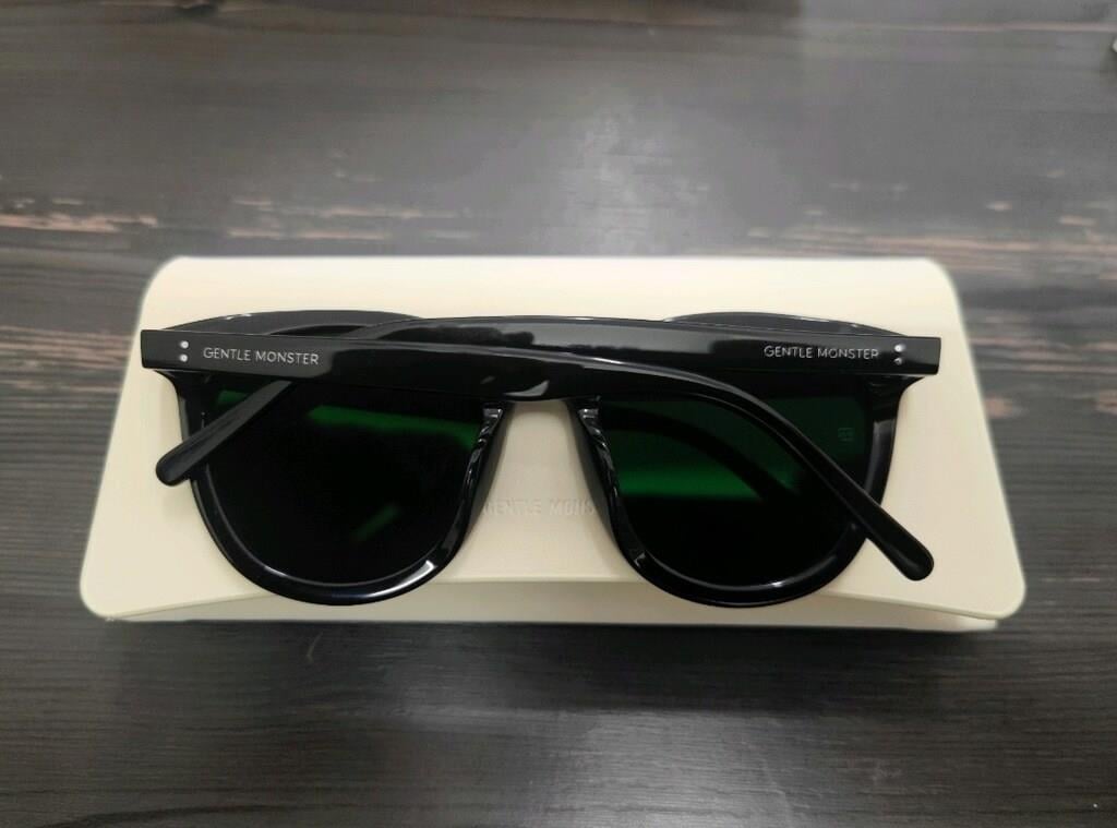 Gentle Monster Flatba Solo Sunglasses
