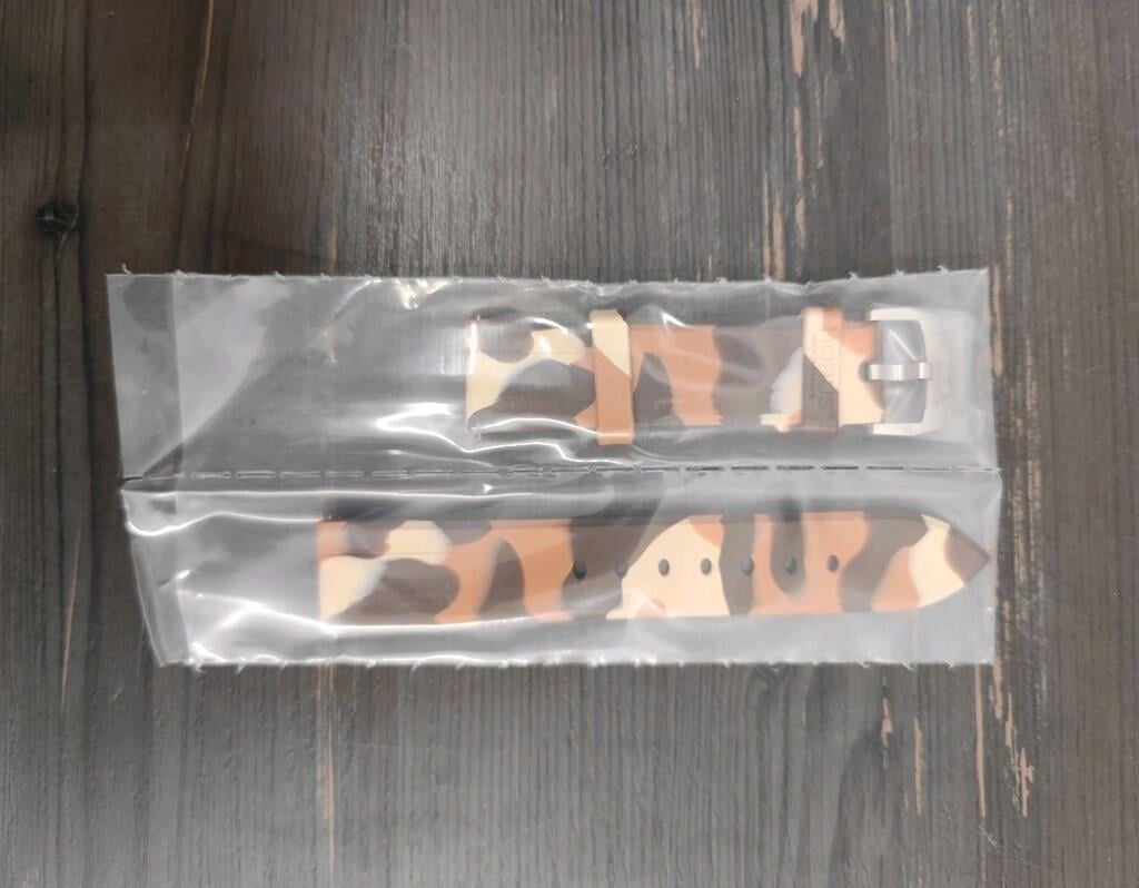 Horus 20mm Lug Width FKM Rubber Strap - Desert Camo