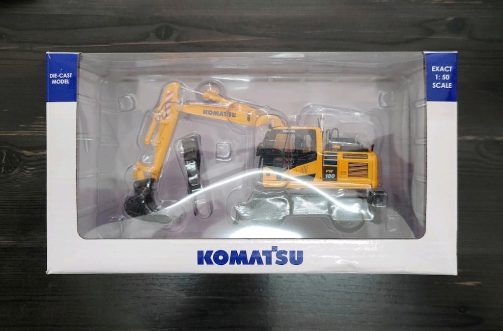 Komatsu PW180-11 Tekerlekli Ekskavatör + Kırıcı Kepçe 1/50