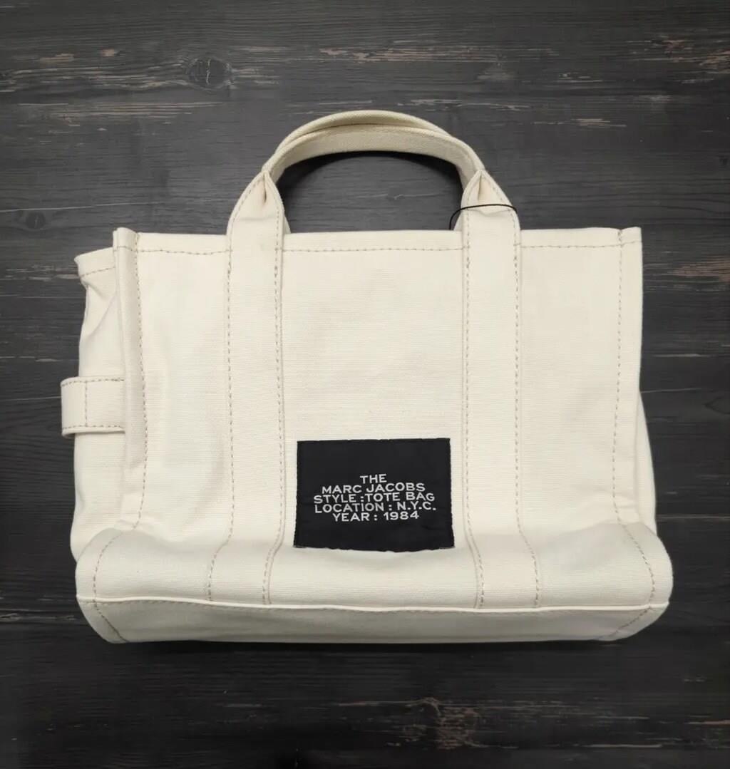 Marc Jacobs X Peanuts Medium The Americana Tote Bag - White