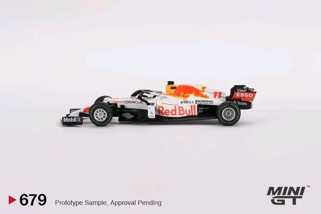 Mini Gt 1/64 Red Bull Racing RB16B Sergio Perez
