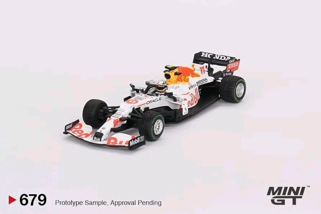 Mini Gt 1/64 Red Bull Racing RB16B Sergio Perez
