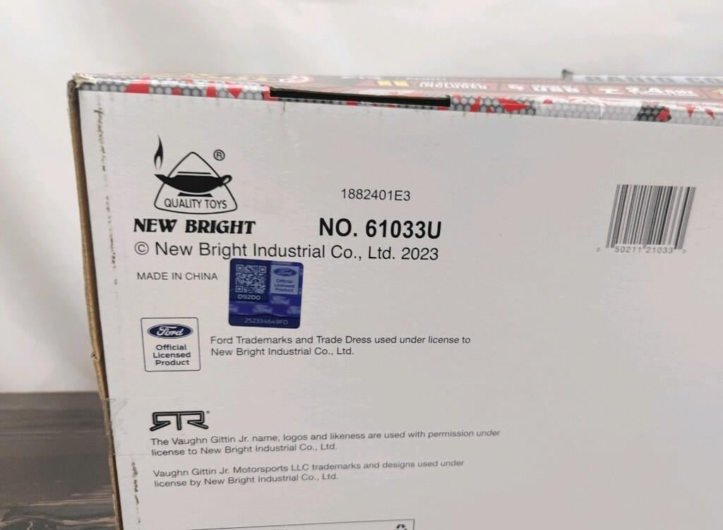 New Bright RC Ford Mustang Mach E - 1:10 Scale