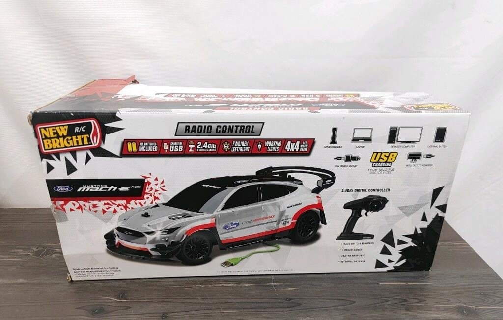 New Bright RC Ford Mustang Mach E - 1:10 Scale
