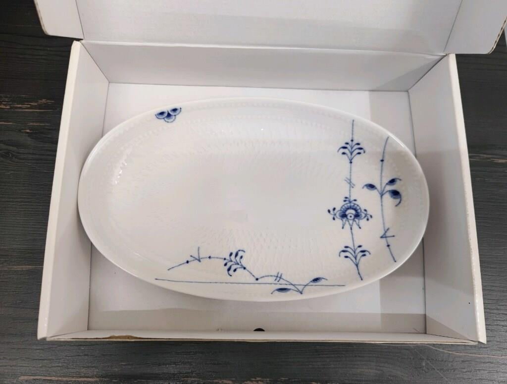 Royal Copenhagen 2-500-623 Mavi Palmette Oval Tabak