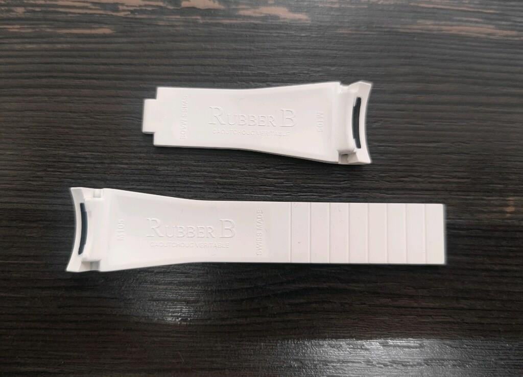 Rubber B strap M105 White - 21MM