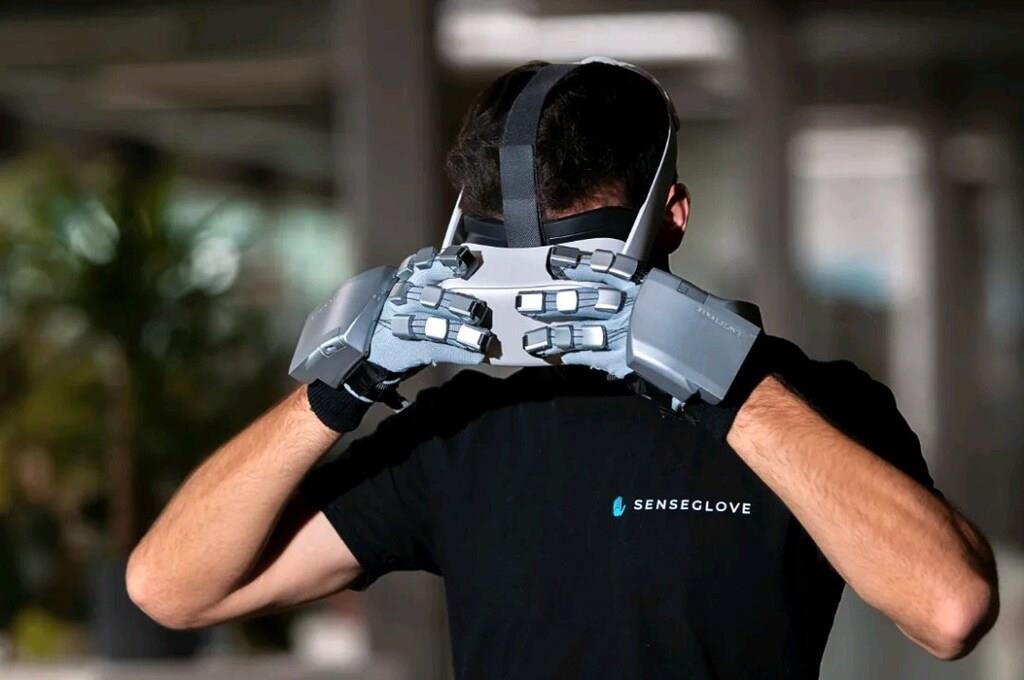 SenseGlove Nova Haptic VR Dokunsal Eldiven