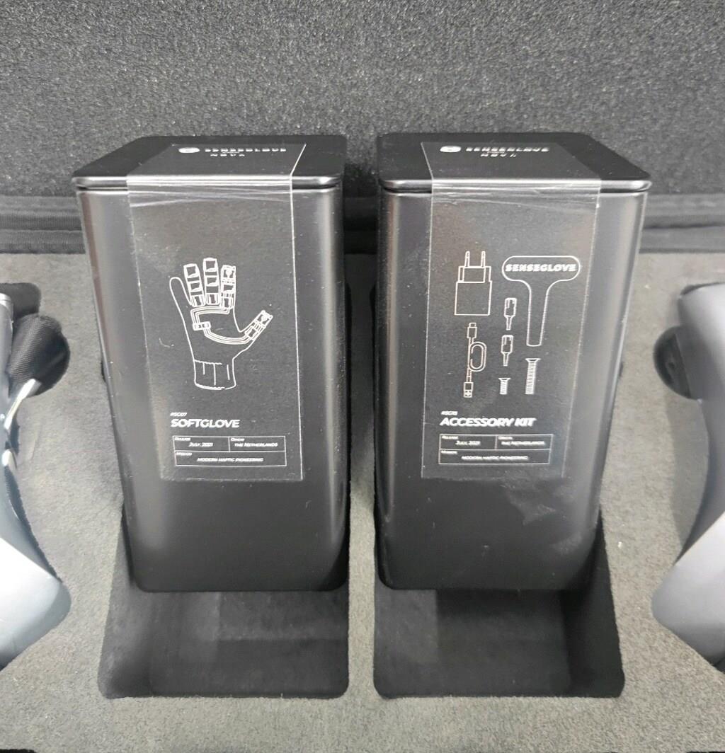 SenseGlove Nova Haptic VR Dokunsal Eldiven