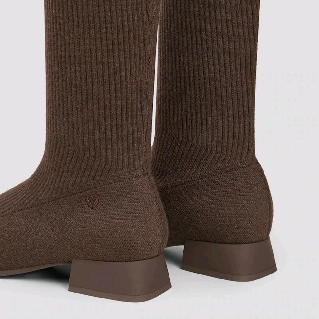 Square-Toe Water Repellent Wool Knee-High Boots (Tara Pro)