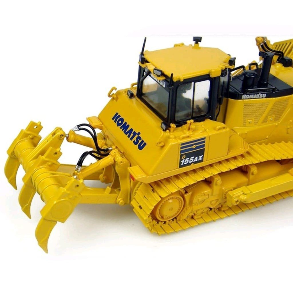 Universal Hobbies Komatsu D155AX-7 Dozer 1/50