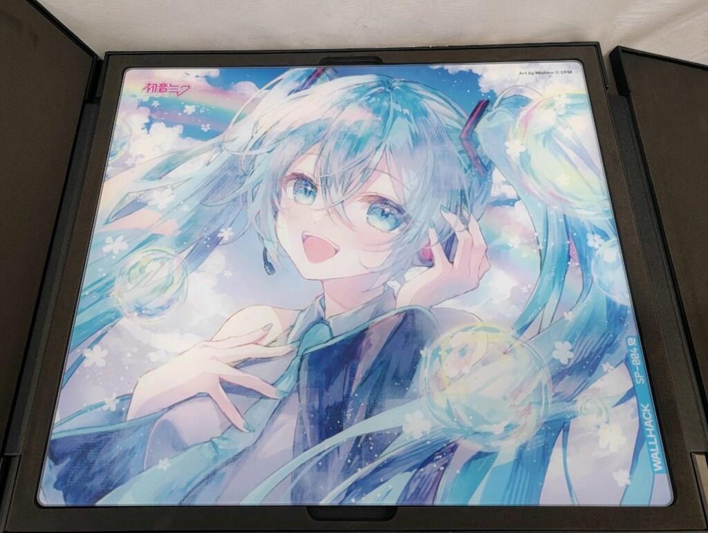 Wallhack SP-004: Summer Miku - Cam Mouse Pad