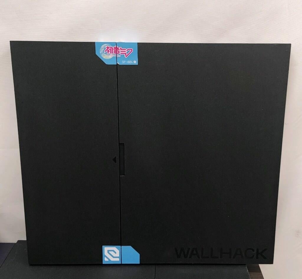 Wallhack SP-004: Summer Miku - Cam Mouse Pad