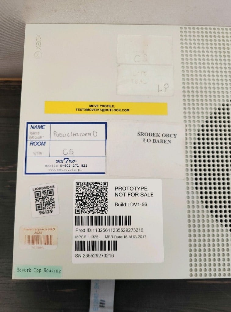 XBox One S - Prototype