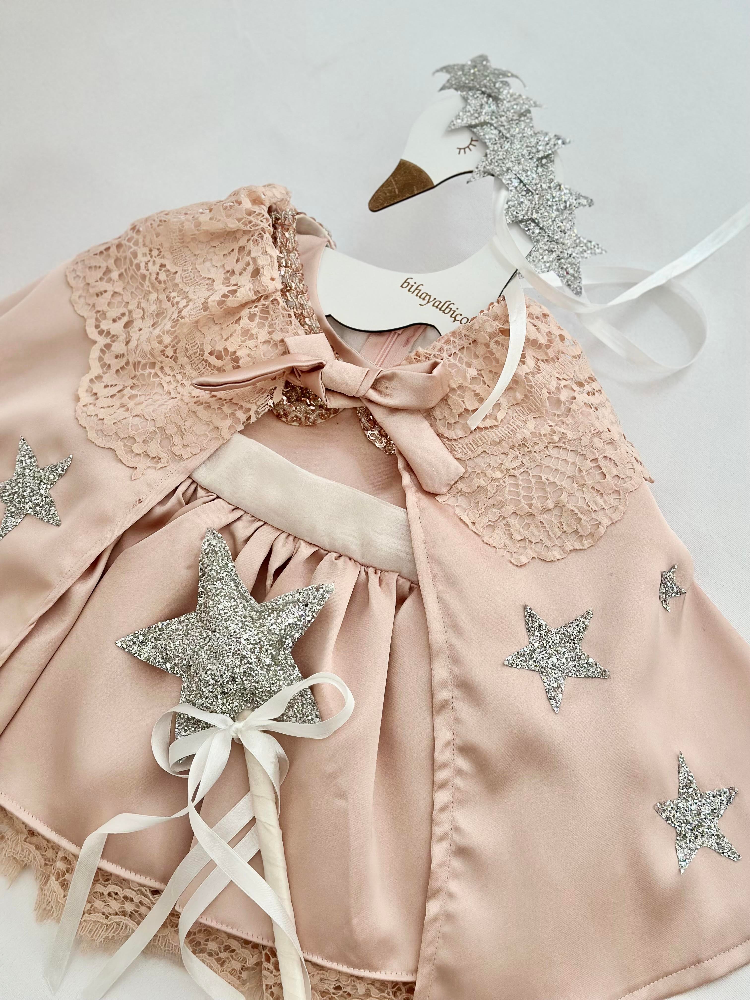 Kate Pelerin Set