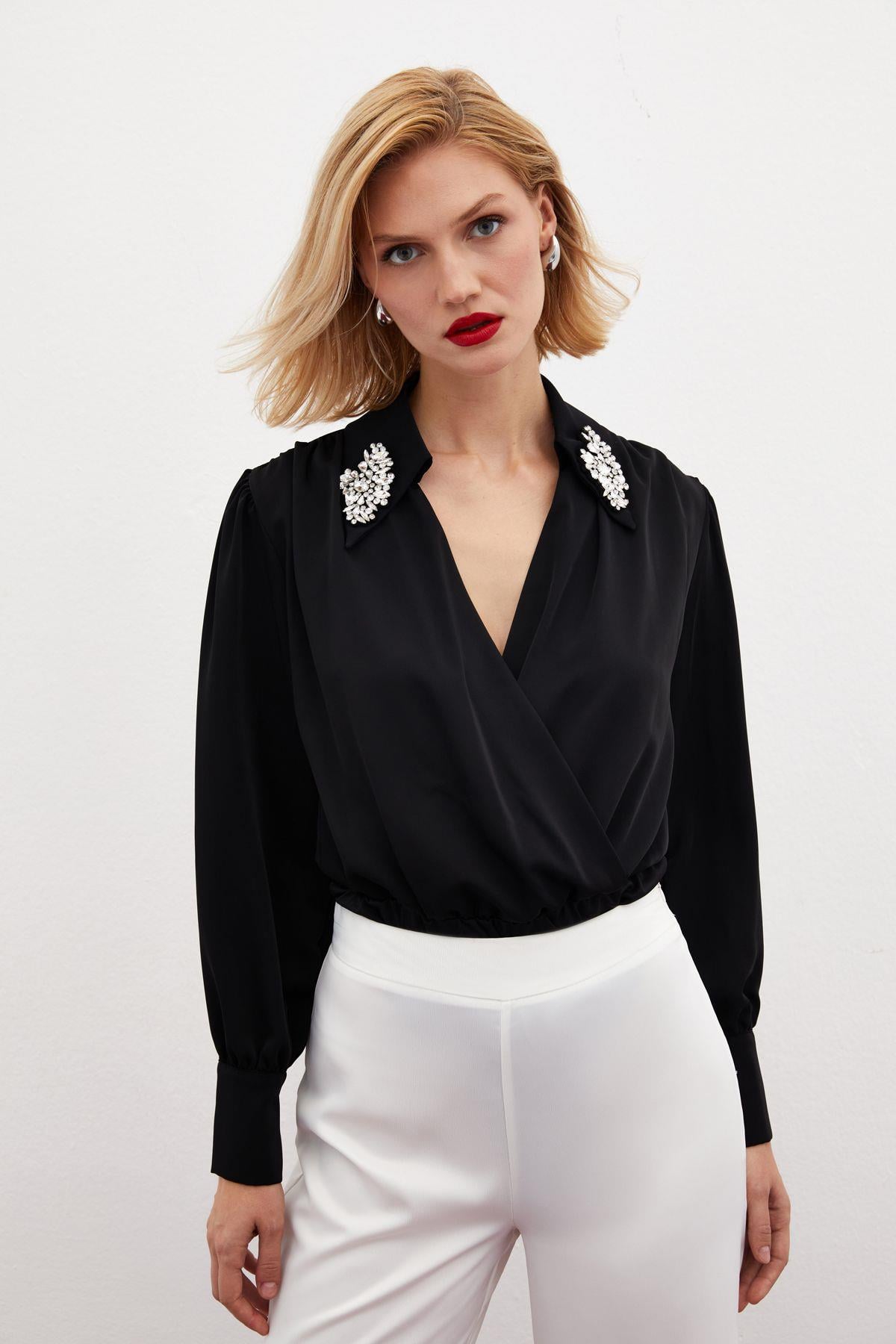 Aksesuar Detaylı Bodysuit Bluz - SİYAH