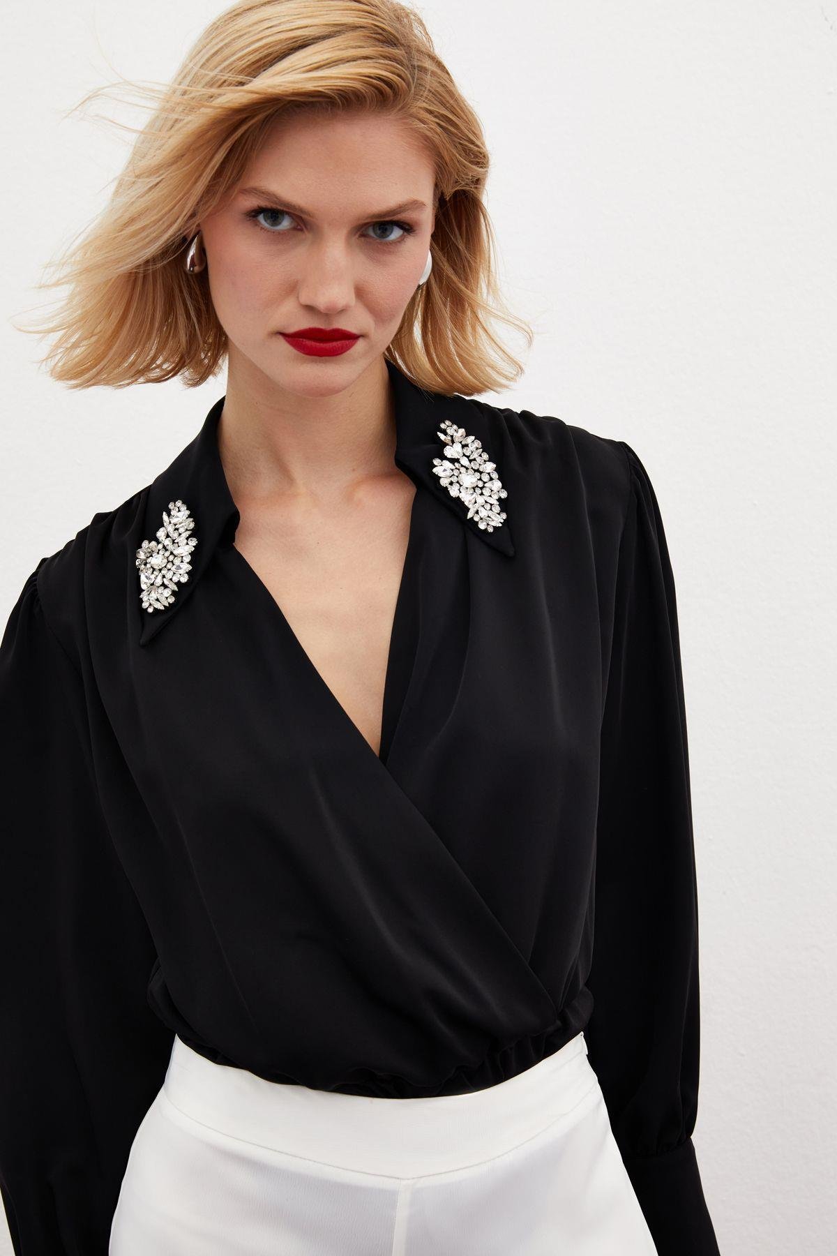 Aksesuar Detaylı Bodysuit Bluz - SİYAH