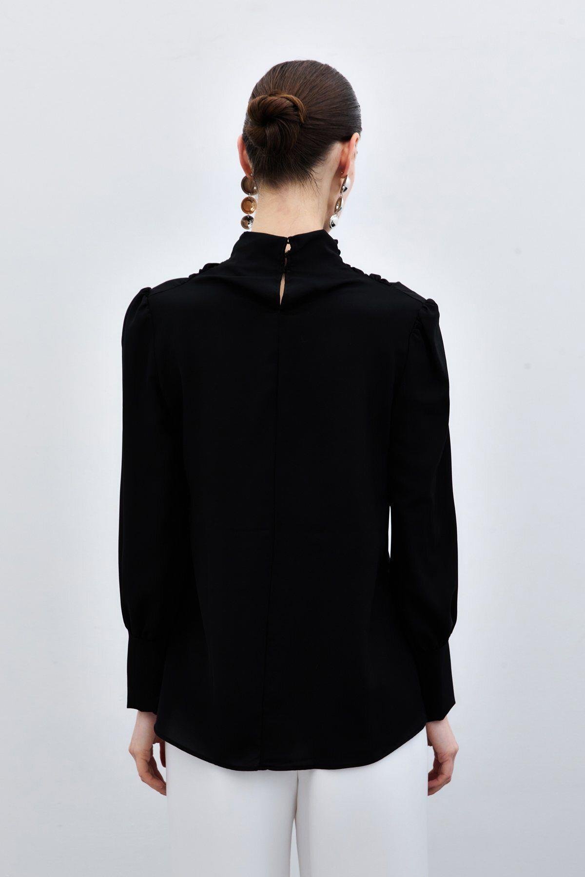 Drape Detaylı Bluz - Siyah