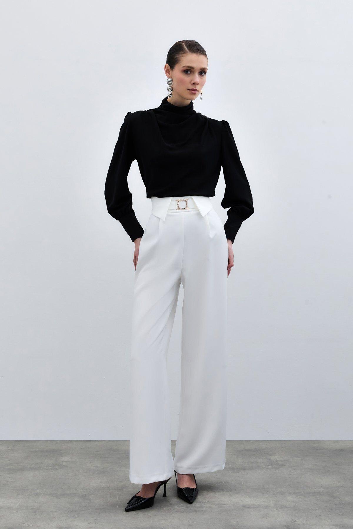 Drape Detaylı Bluz - Siyah