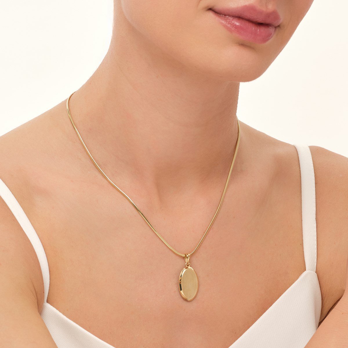 14 Ayar Aurelia Noir Oval Kolye Ucu