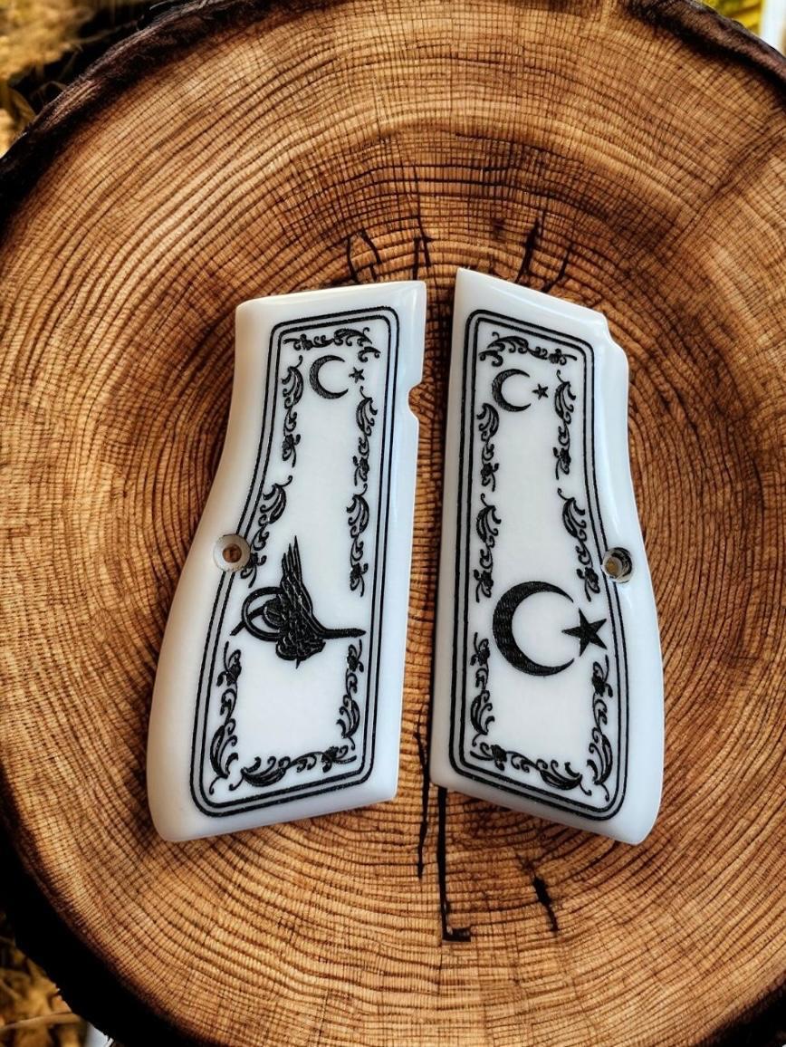 Browning ay yıldız ve osmanlı tuğrası işlemeli beyaz sedef kabze