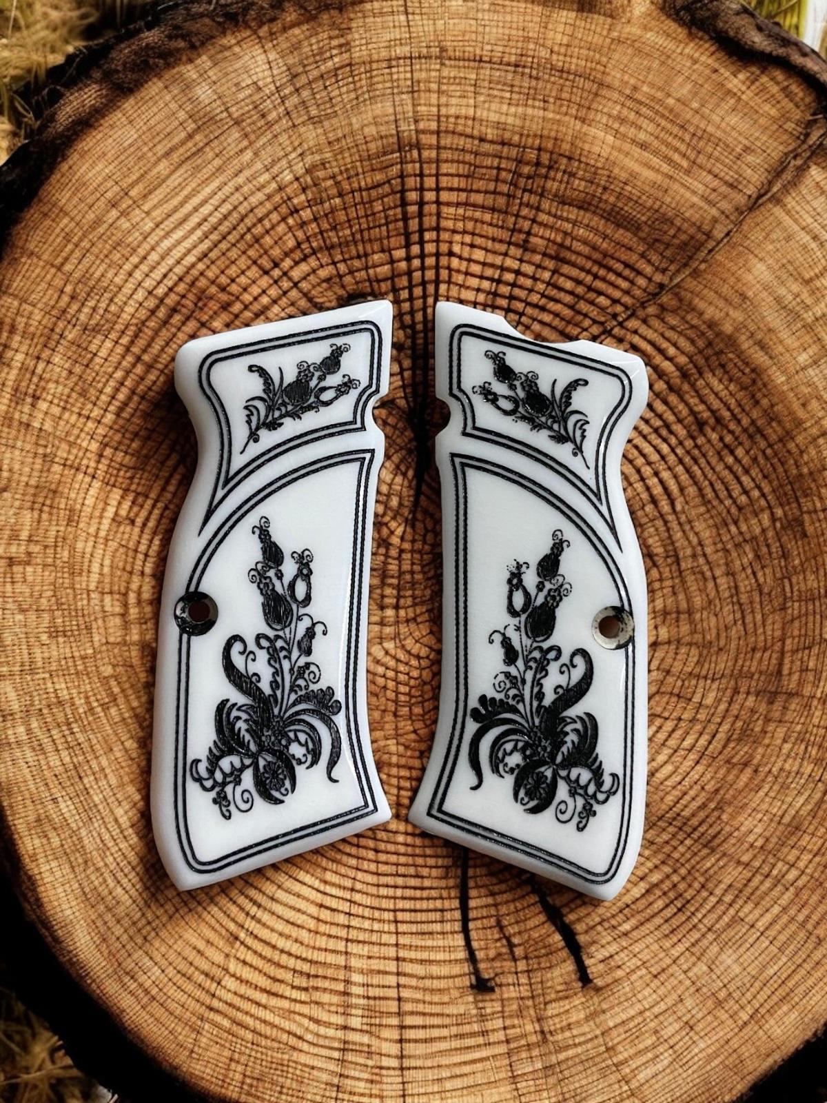 Çiçek işlemeli full dekor beyaz sedef kabze