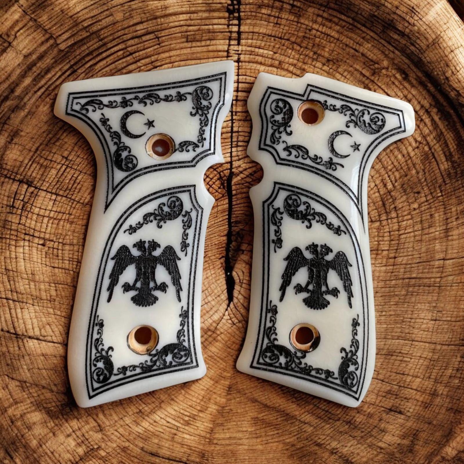 Yavuz Selçuklu kartalı işlemeli beyaz sedef kabze