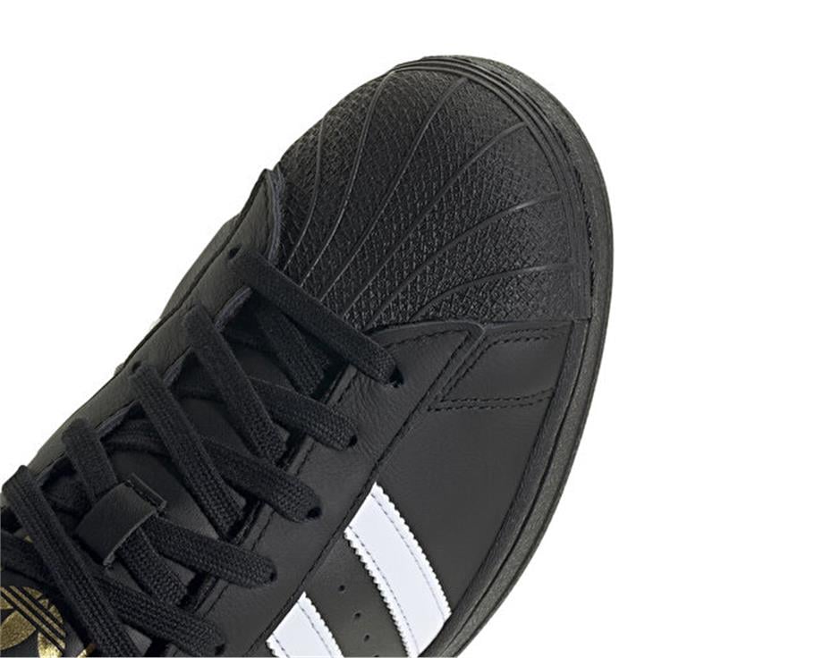 SUPERSTAR