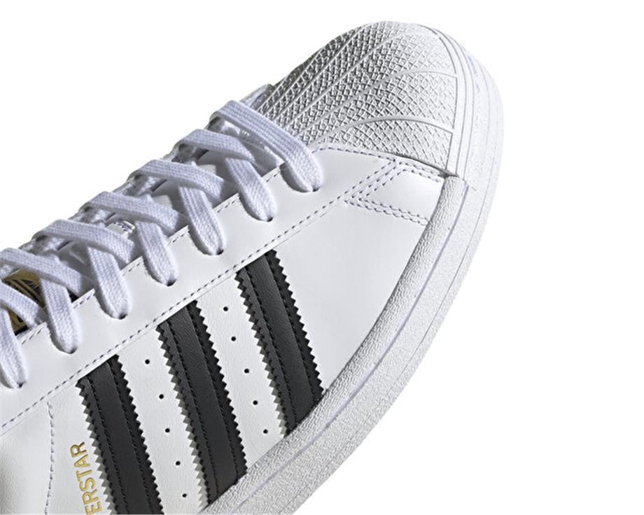 SUPERSTAR