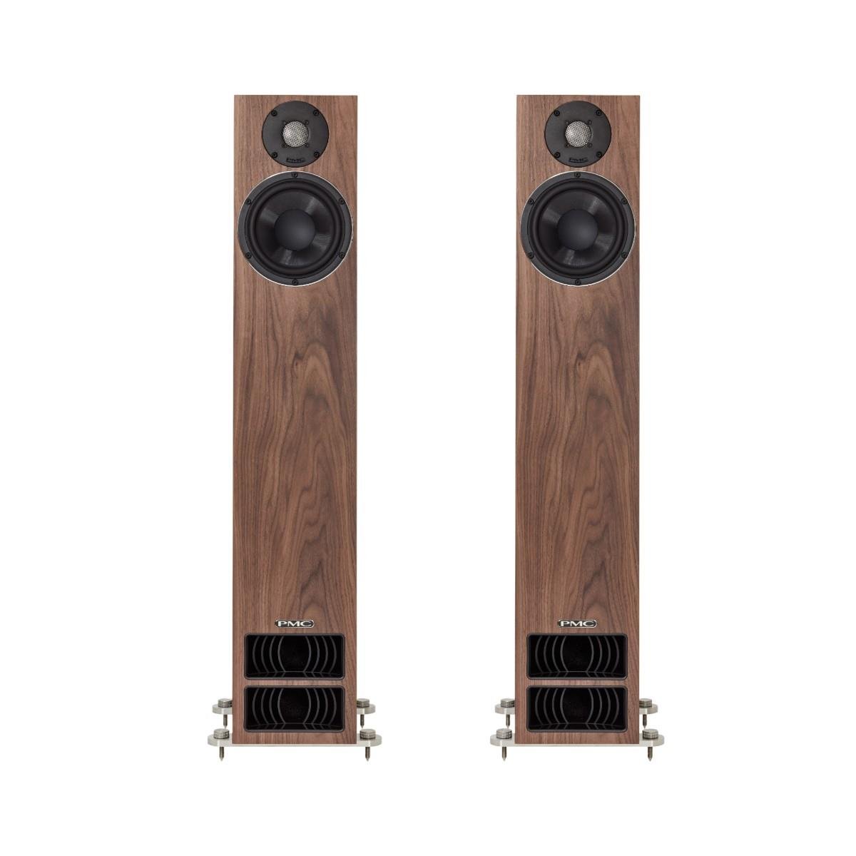 twenty5.24i (Walnut)