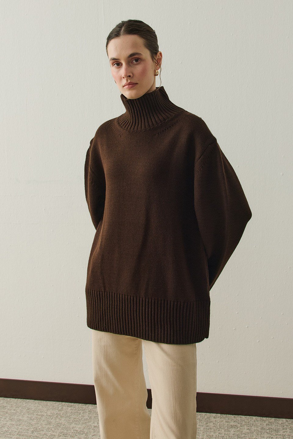 Acı Kahve Arden Oversize Boğazlı Triko Kazak