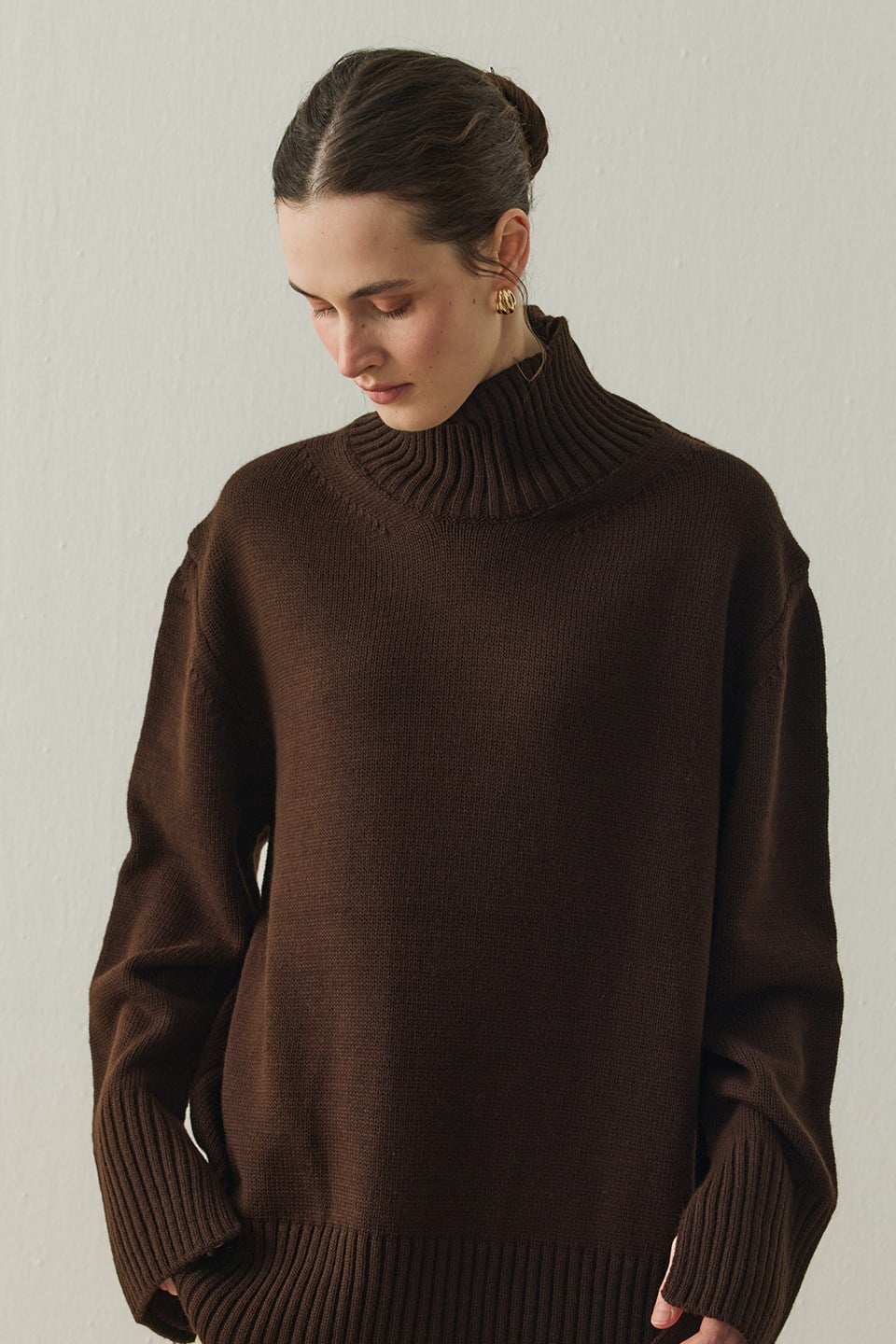 Acı Kahve Arden Oversize Boğazlı Triko Kazak