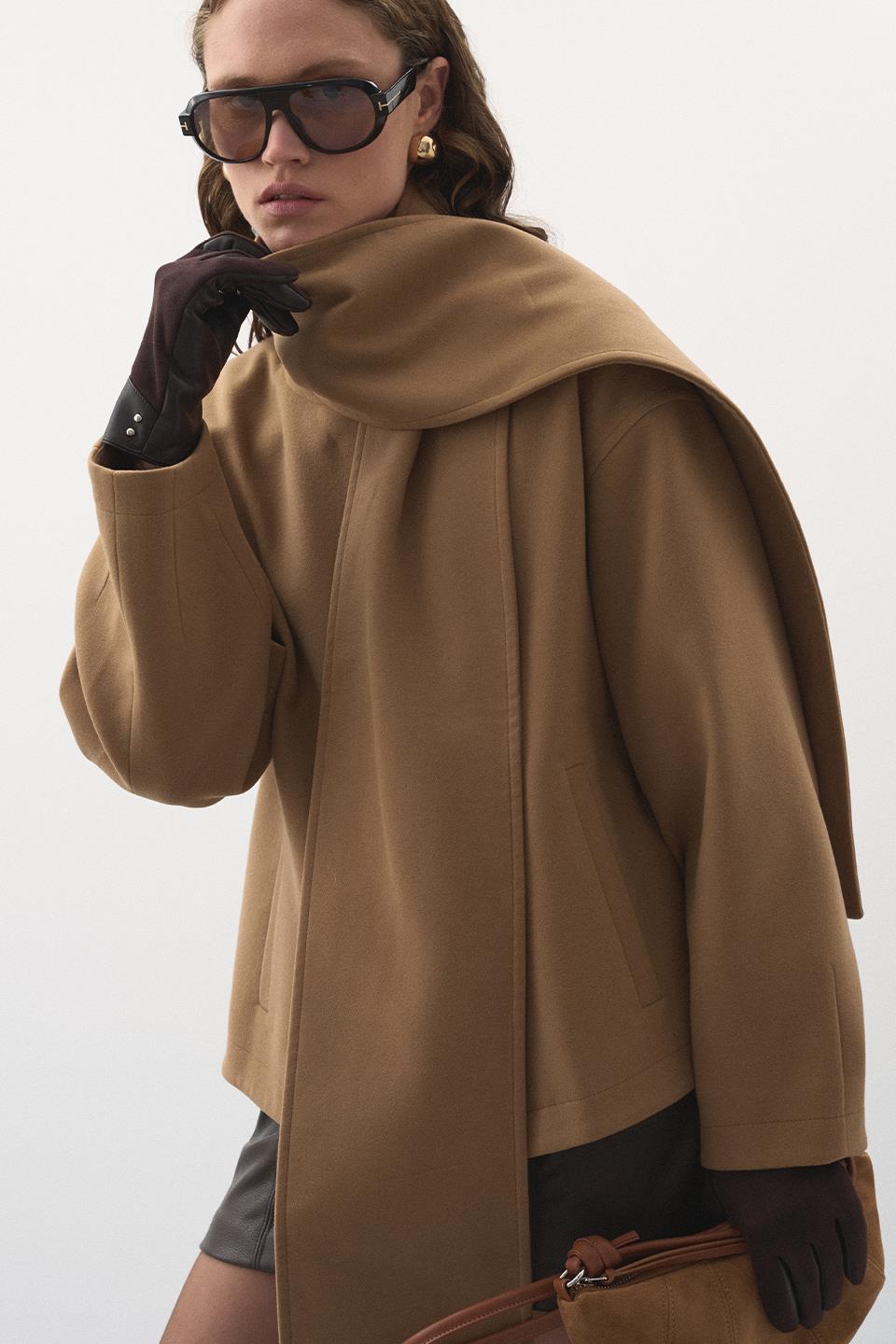Atkılı Kısa Kaban Camel