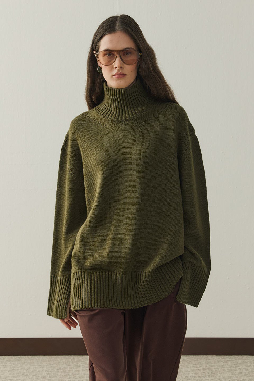 Haki Arden Oversize Boğazlı Triko Kazak