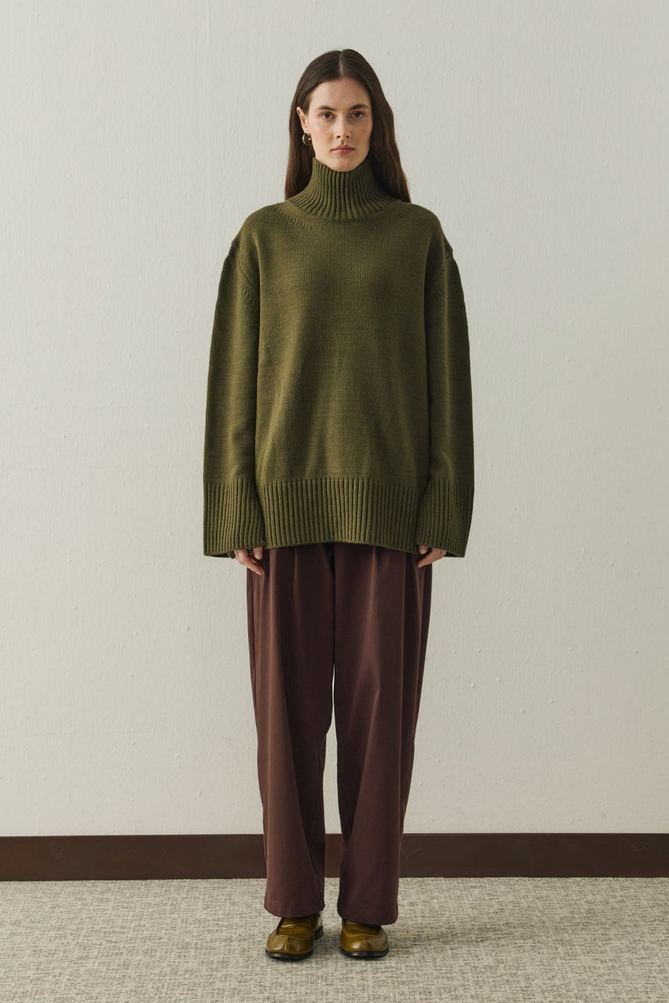Haki Arden Oversize Boğazlı Triko Kazak