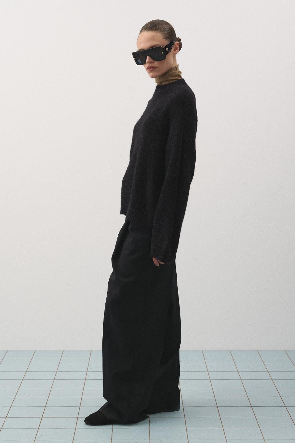 Oversize Örgü Kazak Siyah