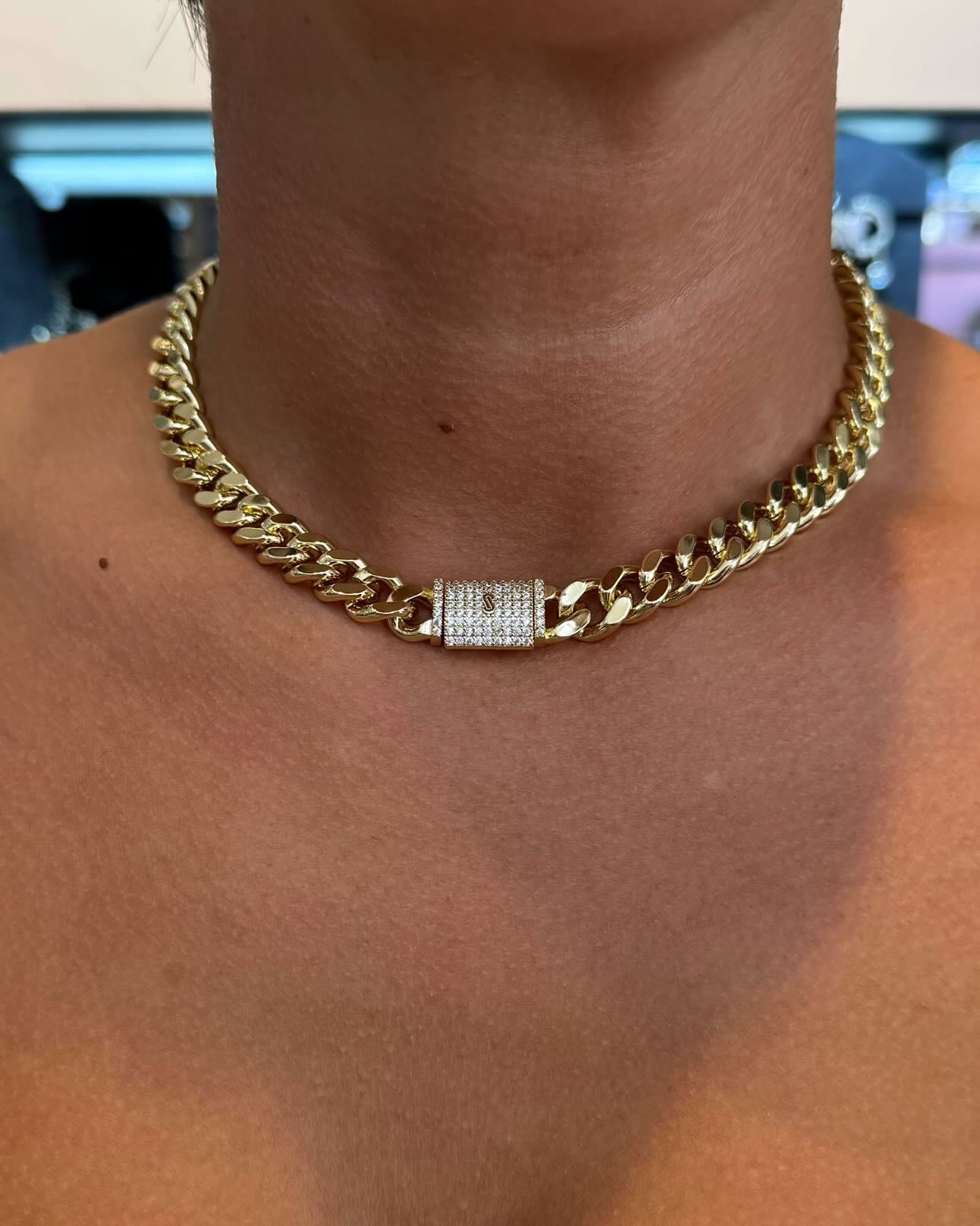 14K Altın Kaplama Kutu Kilitli Gurmet Kolye