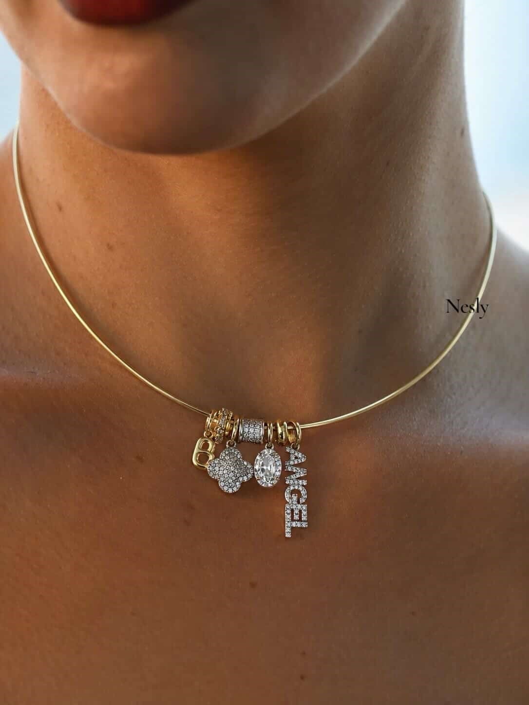 Angel Charmlı Tel Choker Kolye