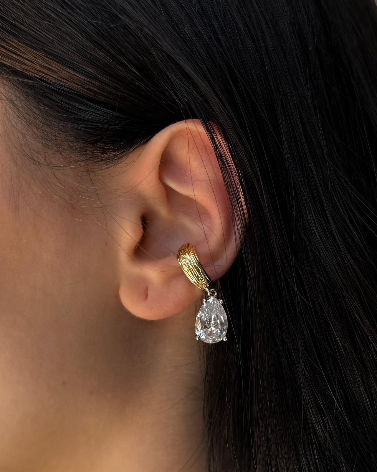 Damla Taşlı Ear Cuff