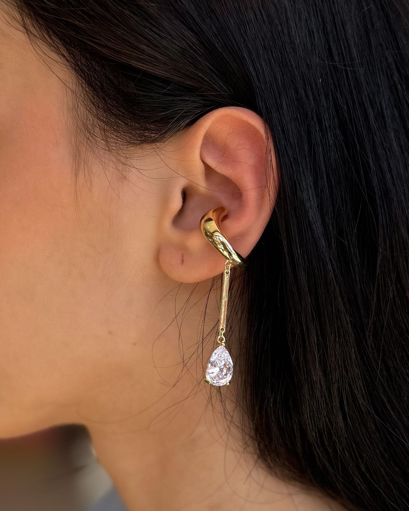 Damla Taşlı Ear Cuff