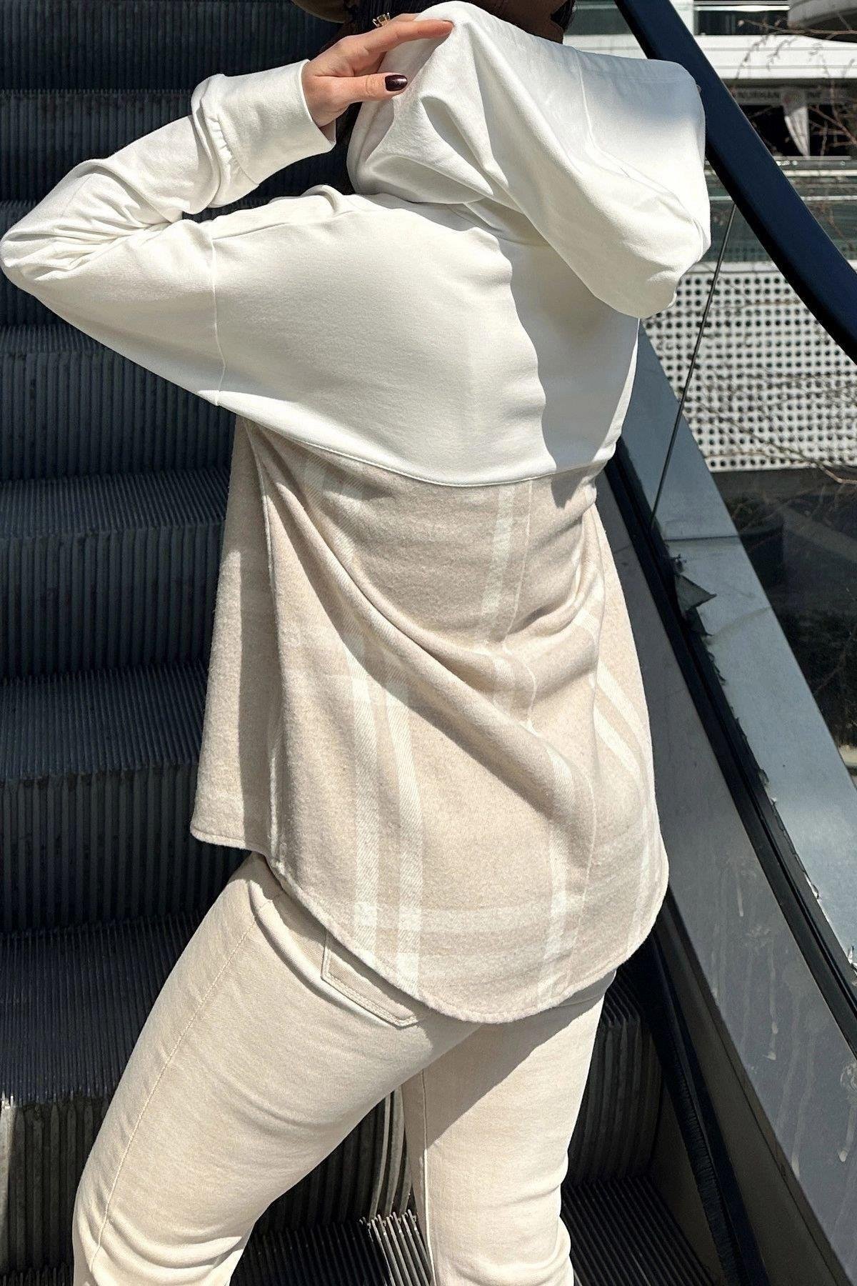Kadın Bej Ekose Sweatshirt - 700-3565