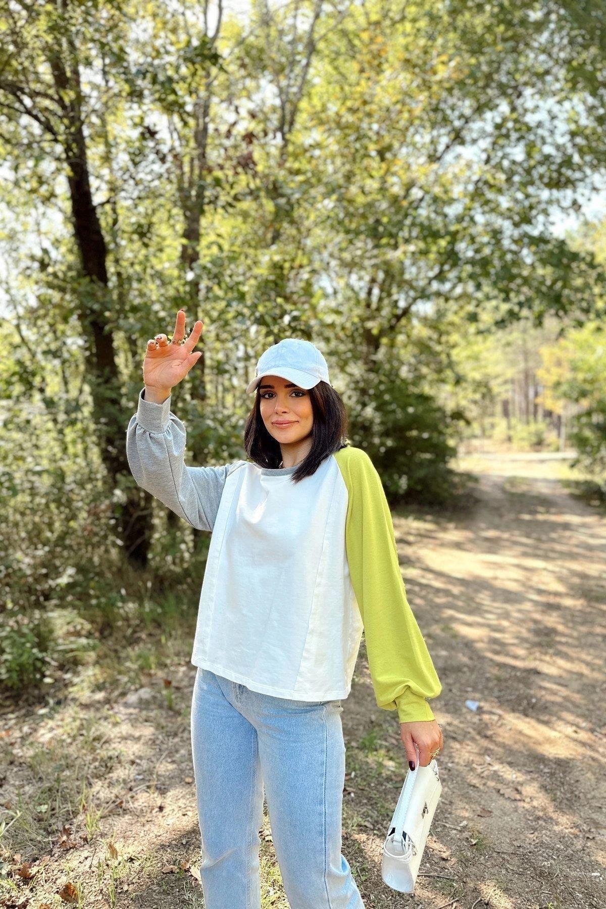 Kadın Beyaz Sweatshirt - 700-3472